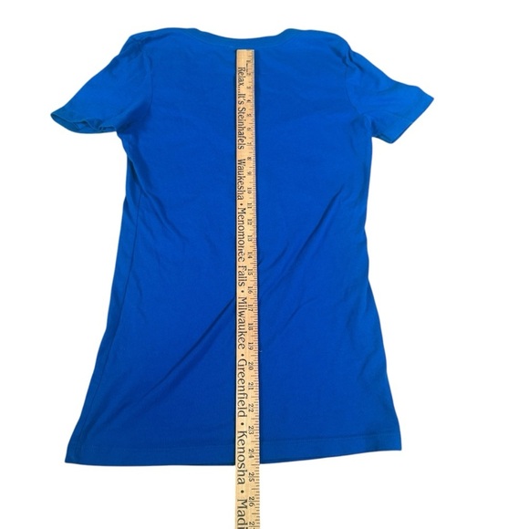 Chicago Cubs MLB Women's Blue V-neck T-shirt Size M MLB Genuine Merchandise - Picture 8 of 9